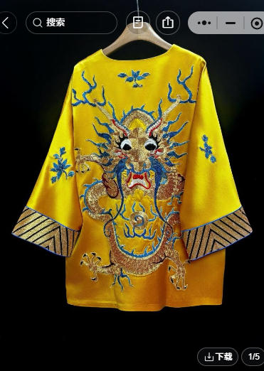 白色暗紋軟緞手繡龍紋外套 | White Soft Satin Hand-Embroidered Dragon Motif Jacket