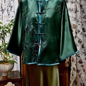 黑色軟緞手繡鳳凰花外套 | Black Soft Satin Hand-Embroidered Phoenix Jacket