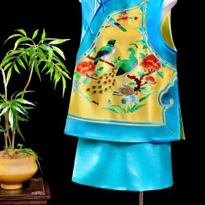 黃底手繡彩色牡丹花鳥藍邊馬甲 | Yellow-Ground Hand-Embroidered Peony Floral and Bird Vest