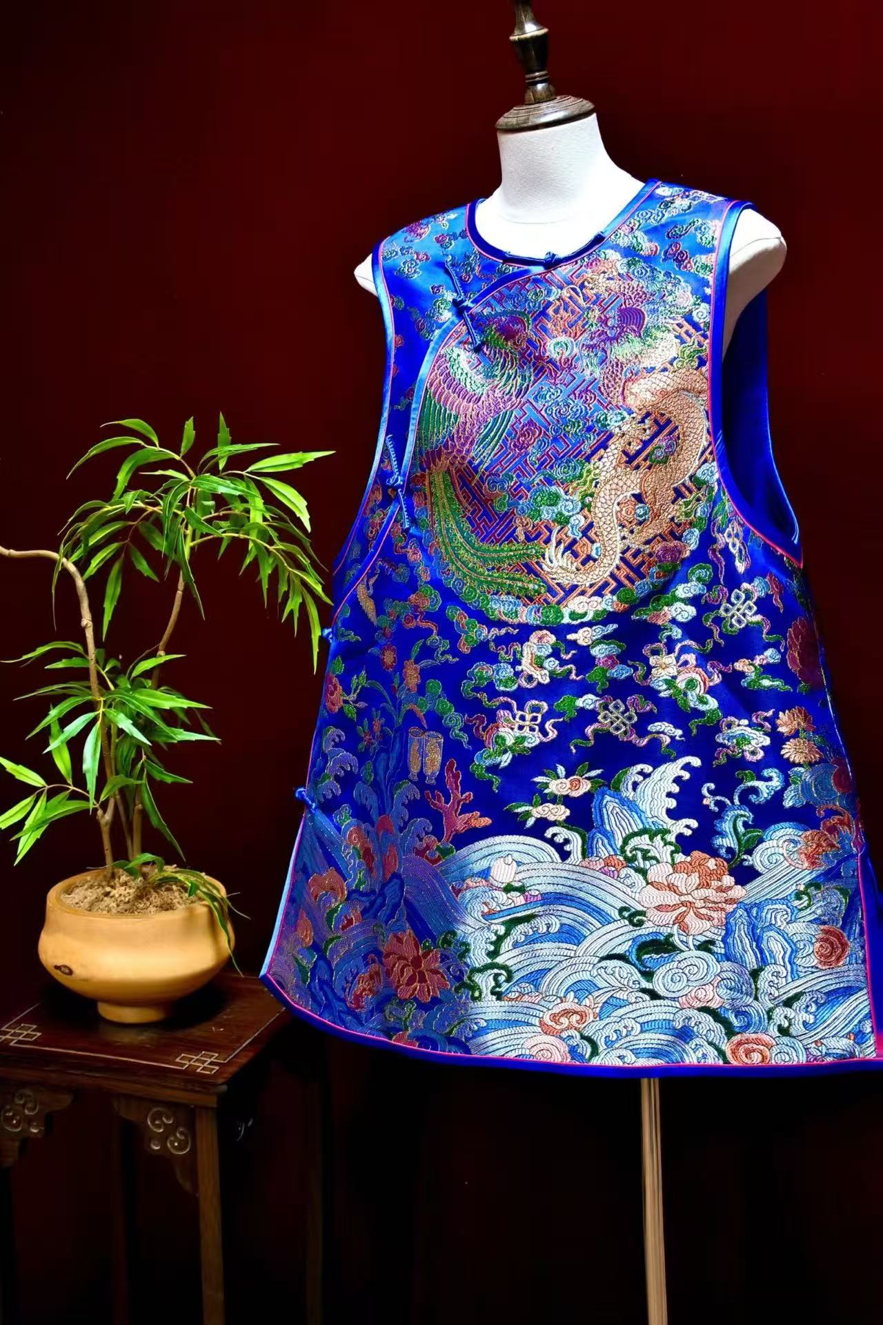 Embroidery motifs
